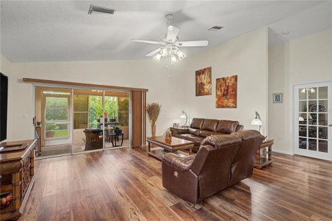 Villa ou maison à vendre à New Port Richey, Floride: 2 chambres, 149.2 m2 № 2339009 - photo 6