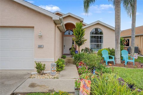 Villa ou maison à vendre à New Port Richey, Floride: 2 chambres, 149.2 m2 № 2339009 - photo 2