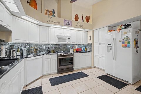 Villa ou maison à vendre à New Port Richey, Floride: 2 chambres, 149.2 m2 № 2339009 - photo 8