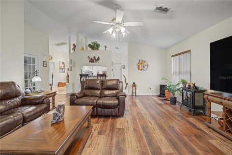 Villa ou maison à vendre à New Port Richey, Floride: 2 chambres, 149.2 m2 № 2339009 - photo 4