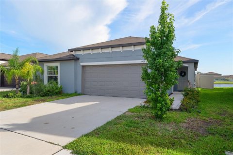 House in Wimauma, Florida 4 bedrooms, 168.8 sq.m. № 1815881 - photo 2