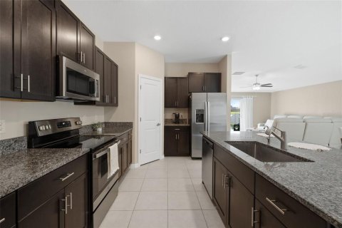 House in Wimauma, Florida 4 bedrooms, 168.8 sq.m. № 1815881 - photo 11