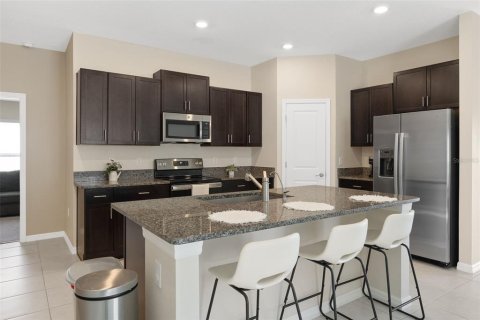 House in Wimauma, Florida 4 bedrooms, 168.8 sq.m. № 1815881 - photo 9