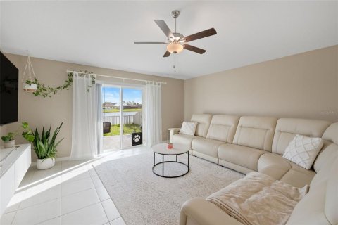 House in Wimauma, Florida 4 bedrooms, 168.8 sq.m. № 1815881 - photo 12