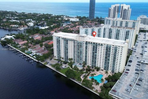 Condo à Sunny Isles Beach, Floride, 1 chambre  № 2017251
