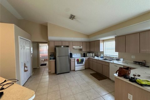 House in Brooksville, Florida 3 bedrooms, 155.7 sq.m. № 1904239 - photo 5