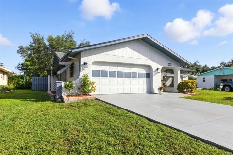 Casa en venta en Port Charlotte, Florida, 2 dormitorios, 127.28 m2 № 1852941 - foto 5