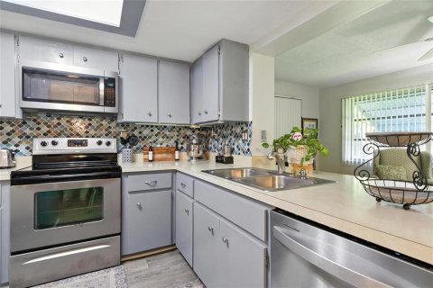 House in Port Charlotte, Florida 2 bedrooms, 127.28 sq.m. № 1852941 - photo 17