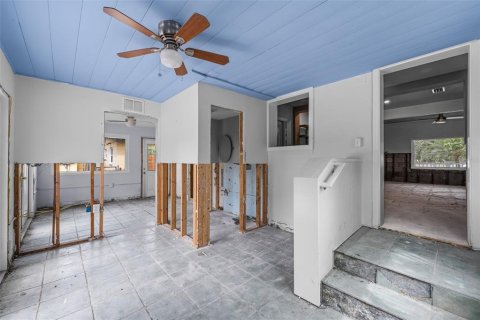 House in Saint Petersburg, Florida 2 bedrooms, 108.7 sq.m. № 1902525 - photo 12