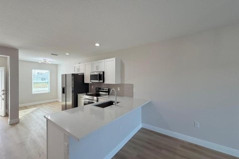 Propiedad comercial en venta en Port Charlotte, Florida, 6 dormitorios, 215.9 m2 № 1812721 - foto 10