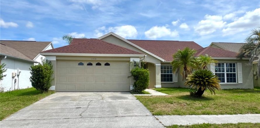 Villa ou maison à Brandon, Floride 3 chambres, 172.61 m2 № 1833254
