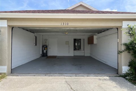 Casa en alquiler en Brandon, Florida, 3 dormitorios, 172.61 m2 № 1833254 - foto 4