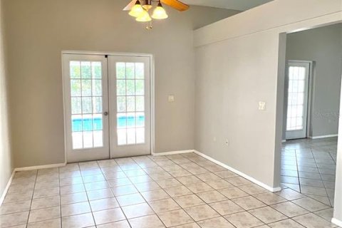 Casa en alquiler en Brandon, Florida, 3 dormitorios, 172.61 m2 № 1833254 - foto 5