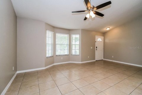 Villa ou maison à louer à Eustis, Floride: 3 chambres, 119.66 m2 № 2413524 - photo 3