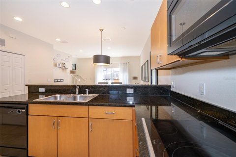Townhouse in Kissimmee, Florida 2 bedrooms, 107.86 sq.m. № 1609292 - photo 5