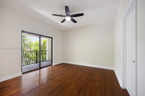Touwnhouse à vendre à Miami, Floride: 3 chambres, 132.39 m2 № 1801044 - photo 11