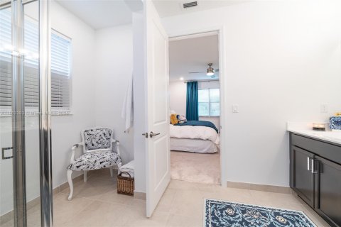 Casa en alquiler en Deerfield Beach, Florida, 4 dormitorios, 202.43 m2 № 2054229 - foto 29
