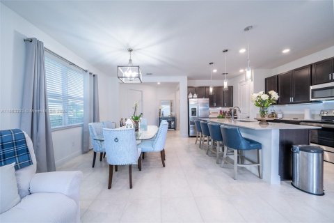 Casa en alquiler en Deerfield Beach, Florida, 4 dormitorios, 202.43 m2 № 2054229 - foto 10