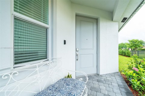 Casa en alquiler en Deerfield Beach, Florida, 4 dormitorios, 202.43 m2 № 2054229 - foto 5