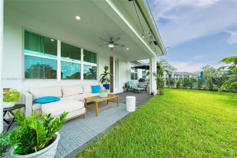 Casa en alquiler en Deerfield Beach, Florida, 4 dormitorios, 202.43 m2 № 2054229 - foto 19