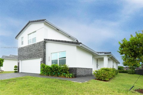 Casa en Deerfield Beach, Florida 4 dormitorios, 202.43 m2 № 2054229