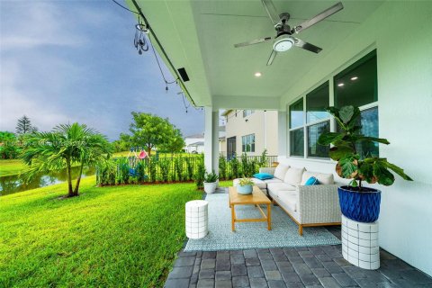 Casa en alquiler en Deerfield Beach, Florida, 4 dormitorios, 202.43 m2 № 2054229 - foto 18