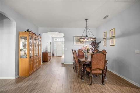 House in Ocala, Florida 4 bedrooms, 231.42 sq.m. № 1913267 - photo 4