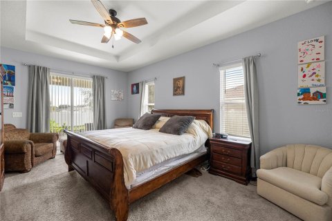 House in Ocala, Florida 4 bedrooms, 231.42 sq.m. № 1913267 - photo 5