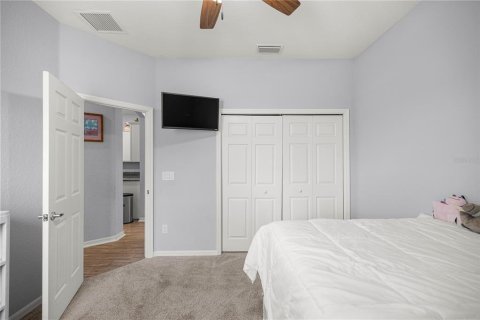 House in Ocala, Florida 4 bedrooms, 231.42 sq.m. № 1913267 - photo 16