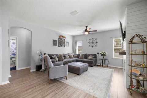 House in Ocala, Florida 4 bedrooms, 231.42 sq.m. № 1913267 - photo 23