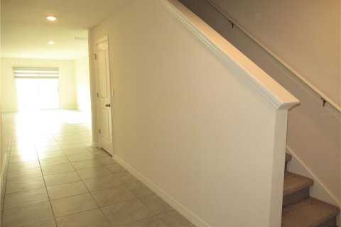 House in Riverview, Florida 5 bedrooms, 234.3 sq.m. № 1898906 - photo 2