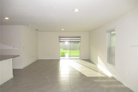Villa ou maison à louer à Riverview, Floride: 5 chambres, 234.3 m2 № 1898906 - photo 3
