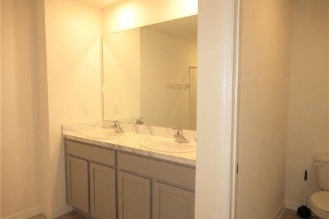 House in Riverview, Florida 5 bedrooms, 234.3 sq.m. № 1898906 - photo 14