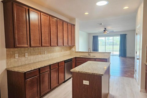 House in Bradenton, Florida 4 bedrooms, 273.88 sq.m. № 2117014 - photo 12