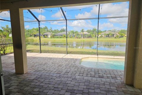 House in Bradenton, Florida 4 bedrooms, 273.88 sq.m. № 2117014 - photo 16
