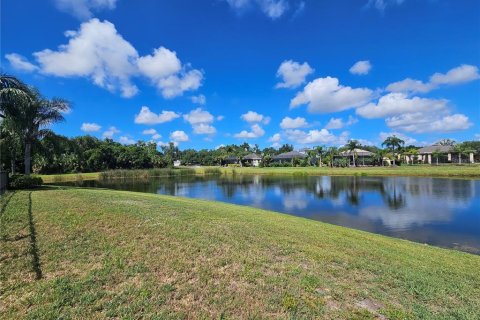 House in Bradenton, Florida 4 bedrooms, 273.88 sq.m. № 2117014 - photo 23