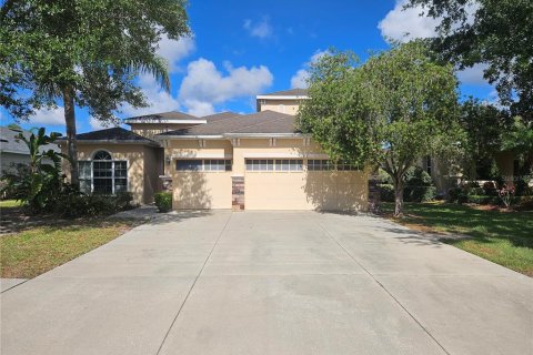 House in Bradenton, Florida 4 bedrooms, 273.88 sq.m. № 2117014 - photo 2