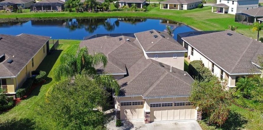 House in Bradenton, Florida 4 bedrooms, 273.88 sq.m. № 2117014