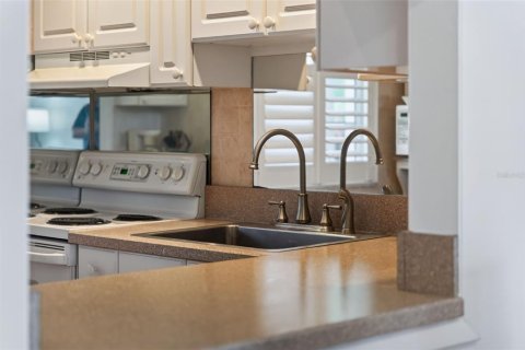 Copropriété à vendre à Longboat Key, Floride: 2 chambres, 99.59 m2 № 2425648 - photo 30