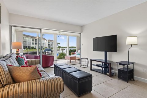 Copropriété à vendre à Longboat Key, Floride: 2 chambres, 99.59 m2 № 2425648 - photo 21