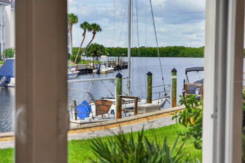Copropriété à vendre à Longboat Key, Floride: 2 chambres, 99.59 m2 № 2425648 - photo 2