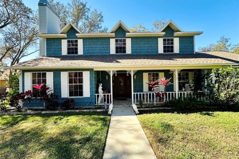 Villa ou maison à louer à New Port Richey, Floride: 4 chambres, 231.05 m2 № 2306348 - photo 2