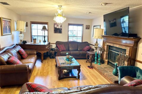 Villa ou maison à louer à New Port Richey, Floride: 4 chambres, 231.05 m2 № 2306348 - photo 16