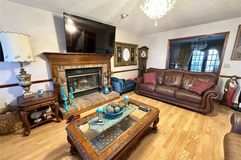 Villa ou maison à louer à New Port Richey, Floride: 4 chambres, 231.05 m2 № 2306348 - photo 15