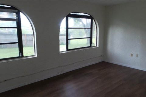 Casa en alquiler en Tarpon Springs, Florida, 2 dormitorios, 107.49 m2 № 1893761 - foto 9