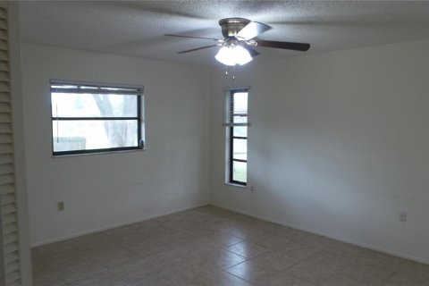 Casa en alquiler en Tarpon Springs, Florida, 2 dormitorios, 107.49 m2 № 1893761 - foto 13