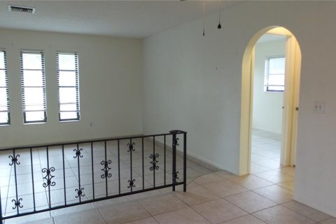 Casa en alquiler en Tarpon Springs, Florida, 2 dormitorios, 107.49 m2 № 1893761 - foto 12