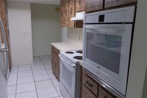 Casa en alquiler en Tarpon Springs, Florida, 2 dormitorios, 107.49 m2 № 1893761 - foto 5