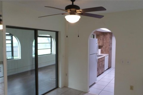 Casa en alquiler en Tarpon Springs, Florida, 2 dormitorios, 107.49 m2 № 1893761 - foto 7