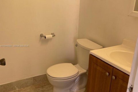 Снять в аренду кондоминиум в Майами, Флорида 2 спальни, 73.67м2, № 2019740 - фото 8